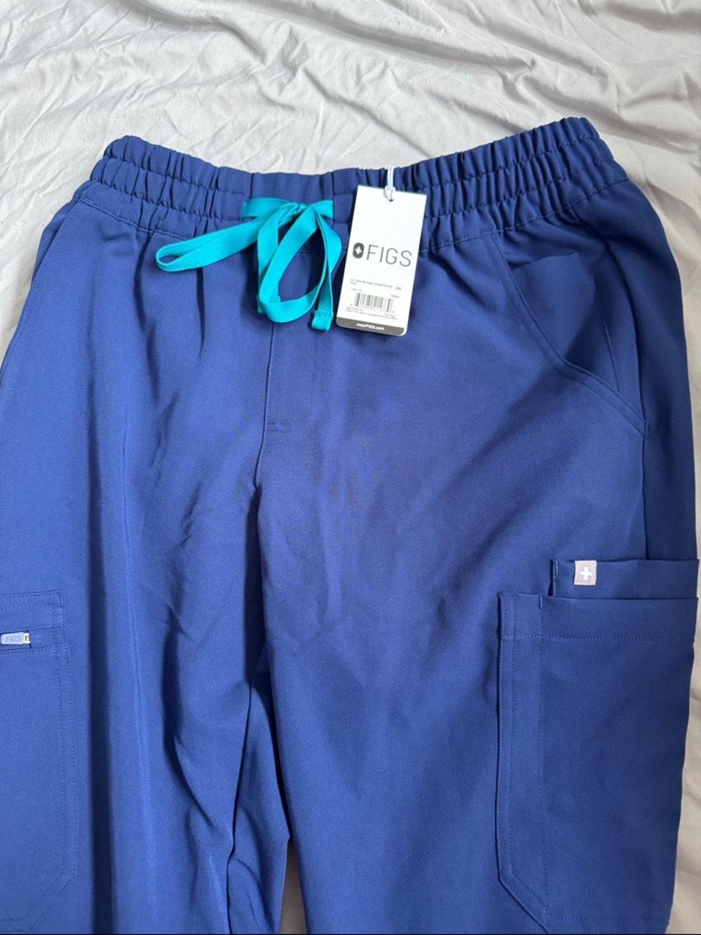 FIGS New relaxed fit Jogger Scrub Pants - Picture 2 of 3